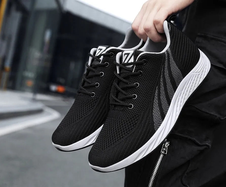 Classic Lightweight Men's Sneakers with Adjustable Features