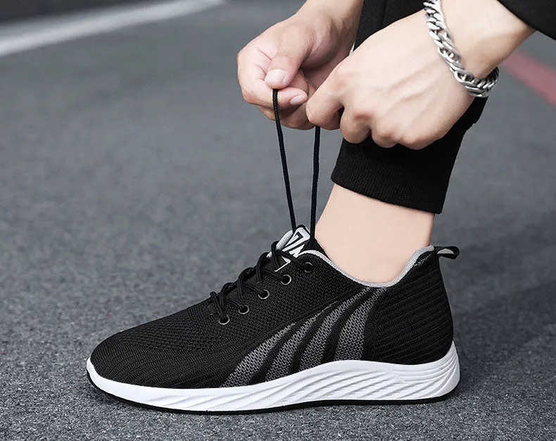 Classic Lightweight Men's Sneakers with Adjustable Features