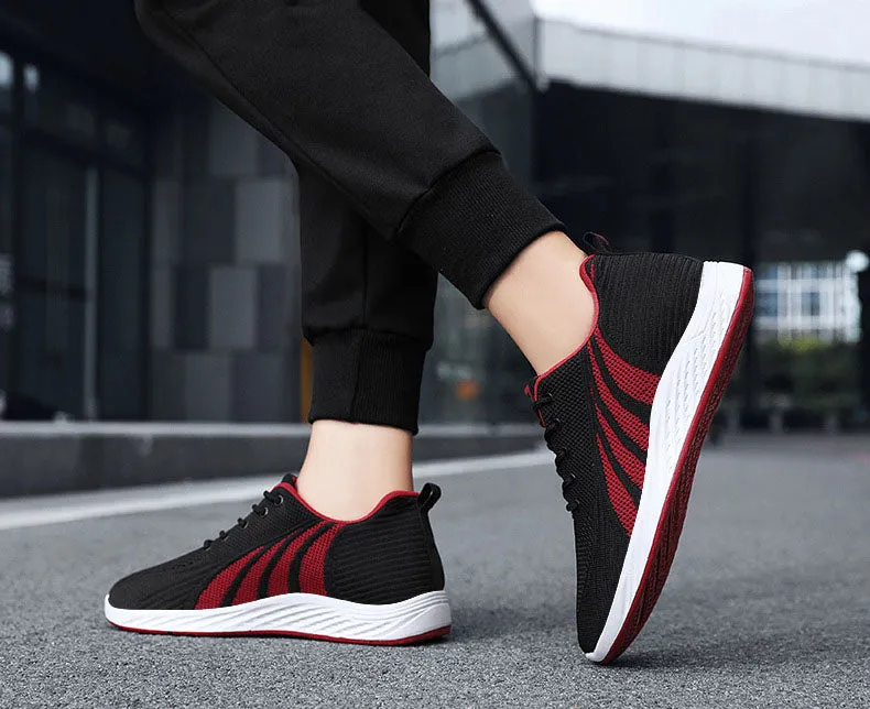 Classic Lightweight Men's Sneakers with Adjustable Features