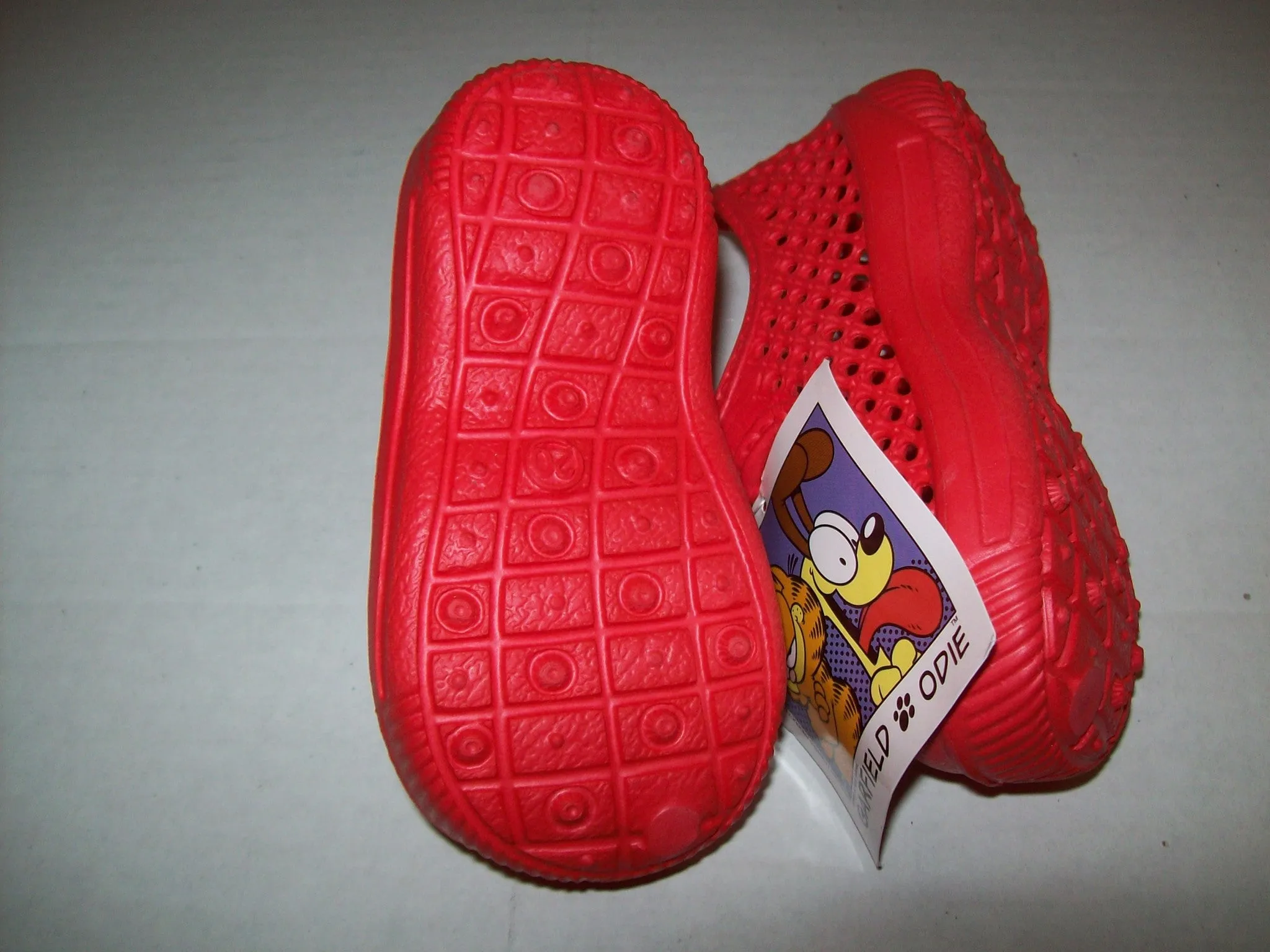 Garfield Red Shoes