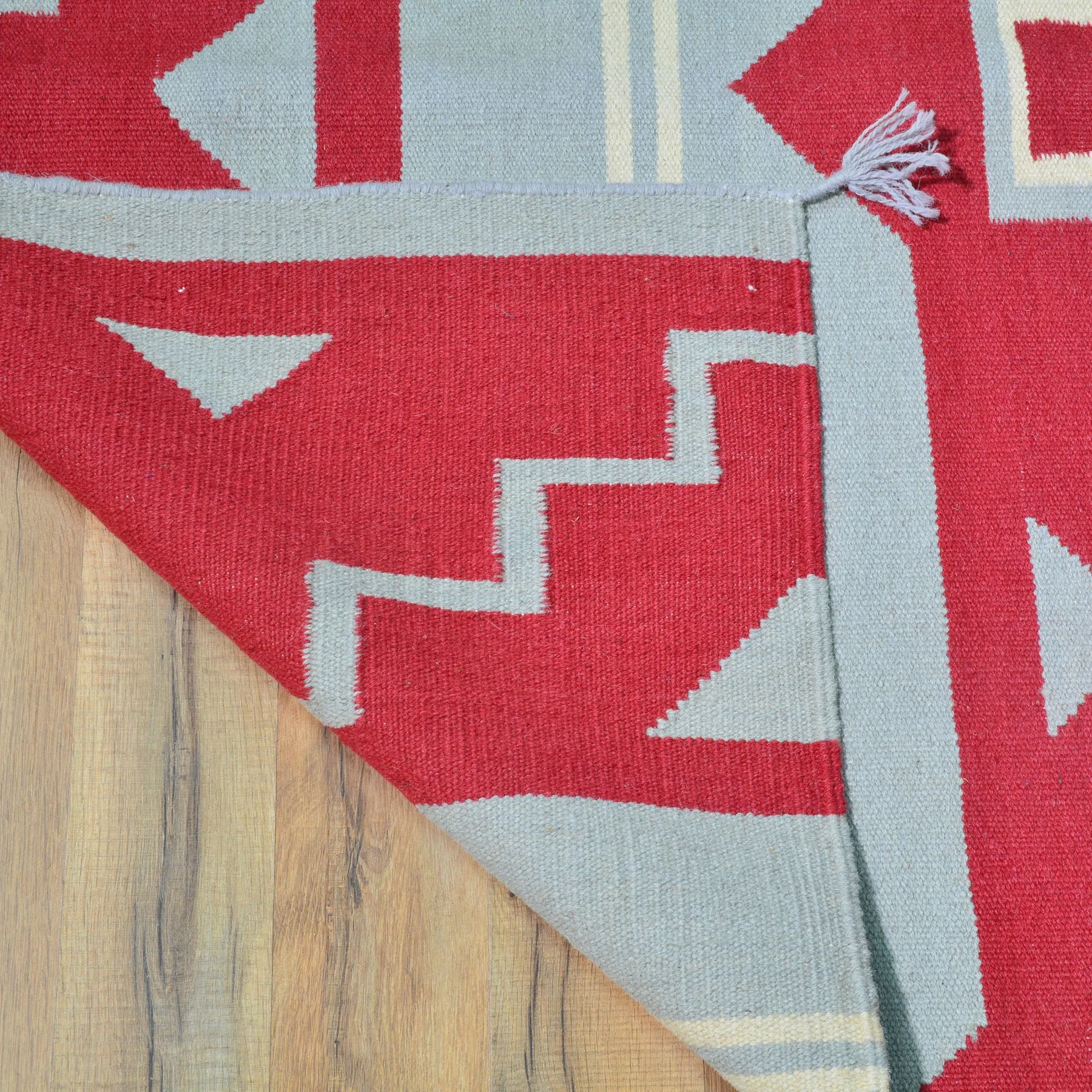 Hand-Woven Reversible Southwestern Design Handmade Wool Kilim (Size 4.2 X 5.11) Cwral-10356