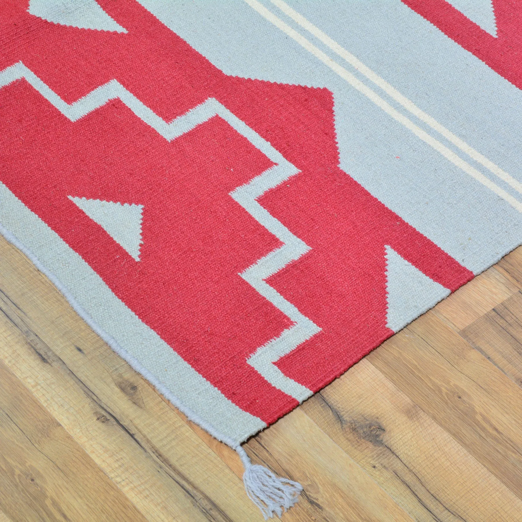Hand-Woven Reversible Southwestern Design Handmade Wool Kilim (Size 4.2 X 5.11) Cwral-10356