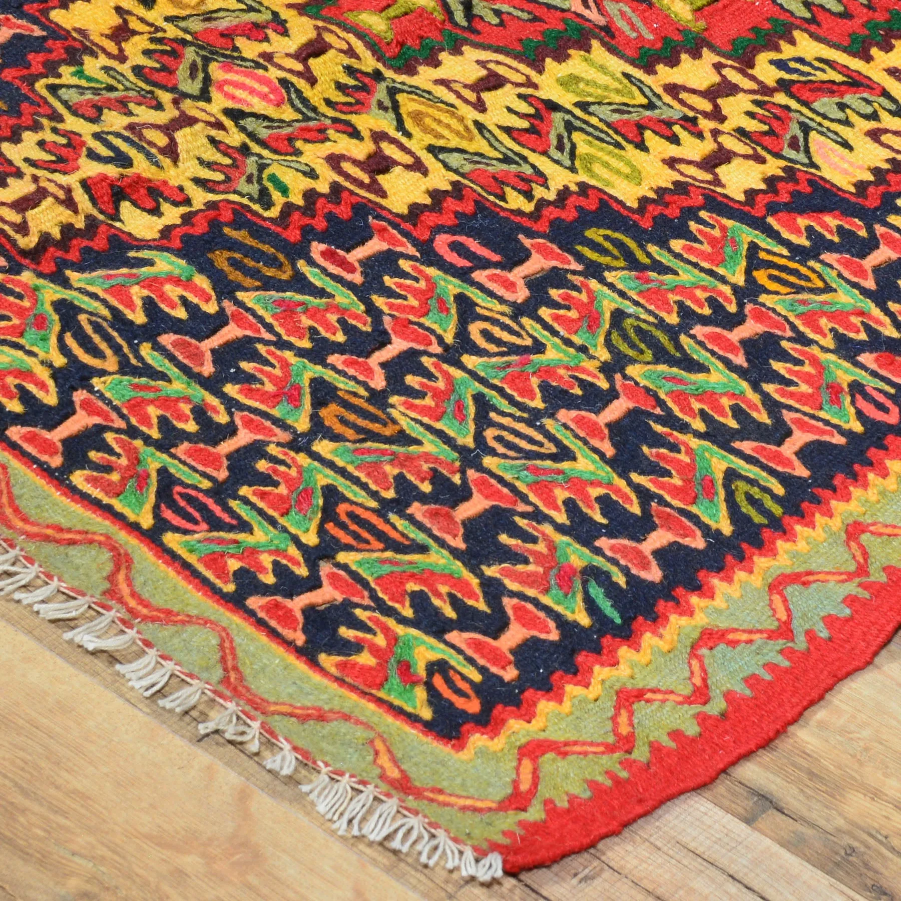 Hand-Woven Senneh Kilim Tribal Design Handmade Wool Rug (Size 2.5 X 3.5) Brral-4998