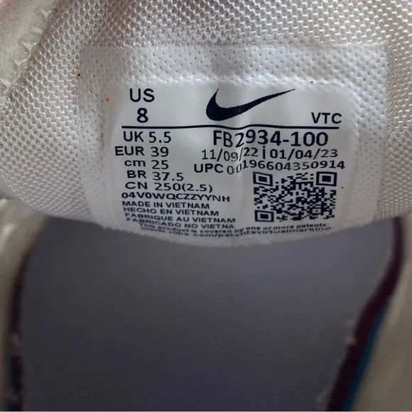Nike Air Max 270 Women Size 8 Shoes White Running Athletic Sail Mesh Sneakers