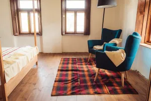 Rug - Antique handwoven in Bulgaria - R32