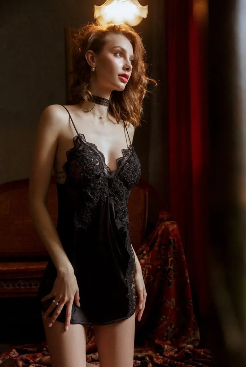 Scalloped Ethereal Elegance