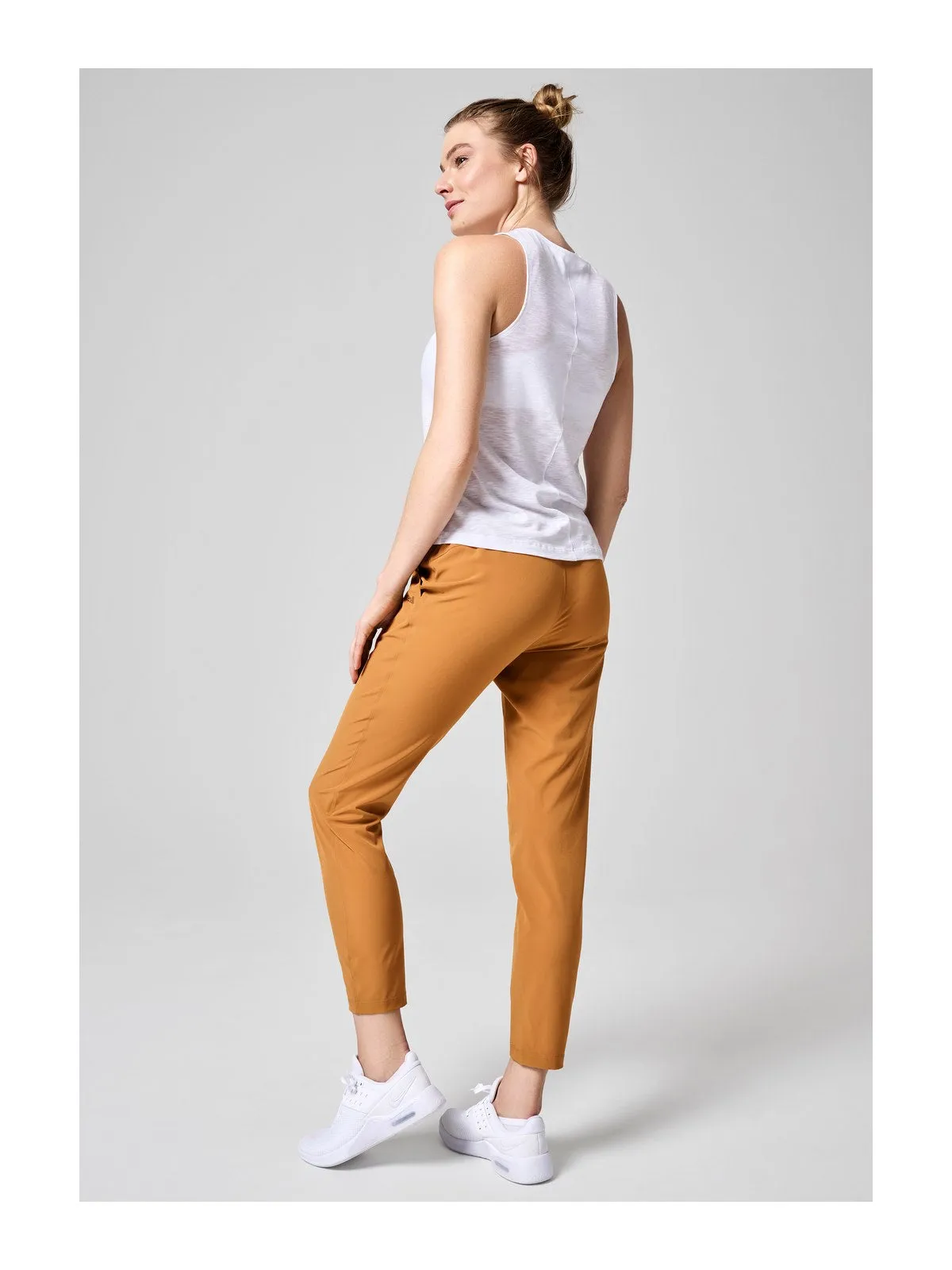 Spodnie CASALL Slim Woven Pants żółty