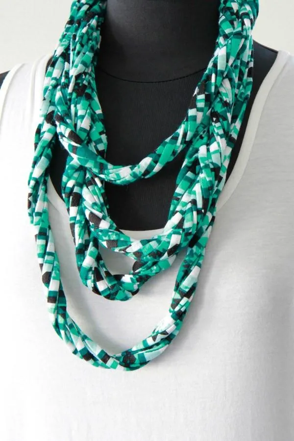 Tango Infinity Scarf