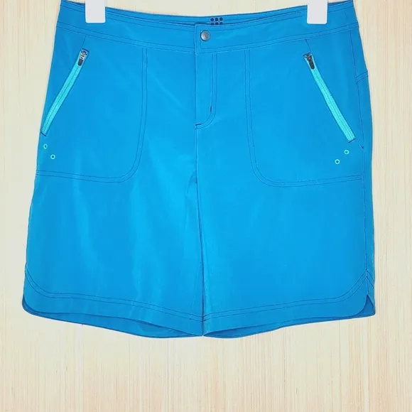 Title Nine Rogue 9&quot; Shorts Mid Rise Turquoise/Aqua Amphibious Women's Size 10