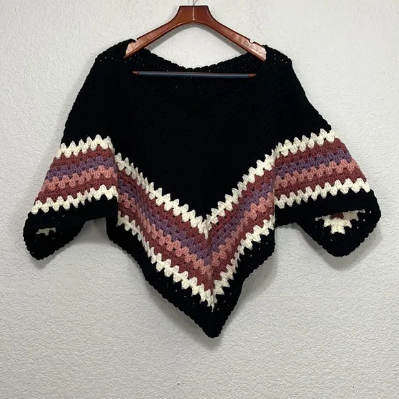 Vintage Crochet Y2K Poncho Sweater