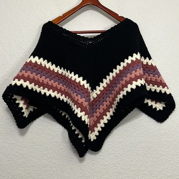 Vintage Crochet Y2K Poncho Sweater