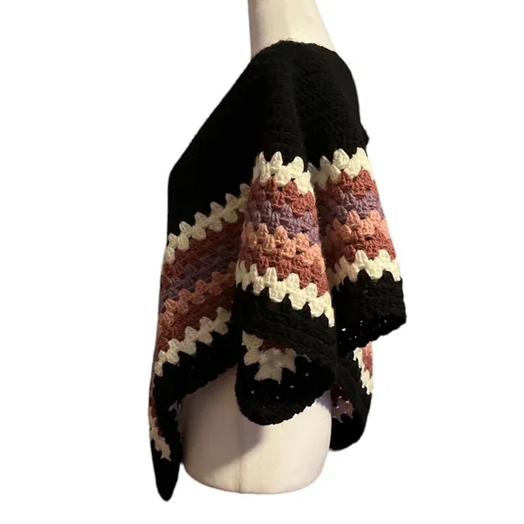 Vintage Crochet Y2K Poncho Sweater
